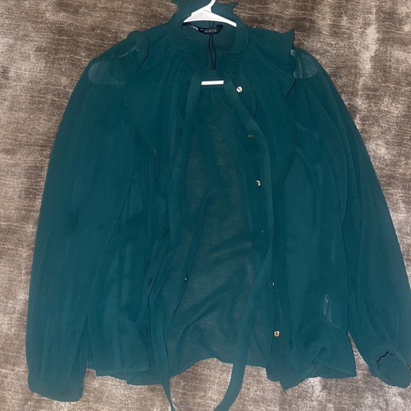 Zara Elegant Green Blouse - Picture 4 of 5